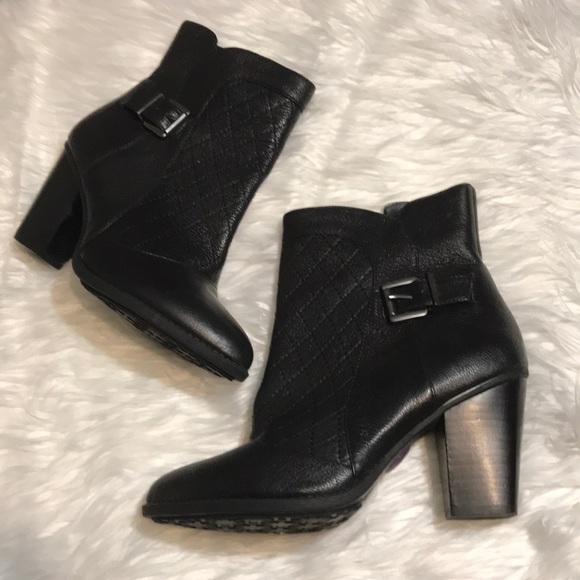 NWT Black leather ankle booties heel - Picture 2 of 7